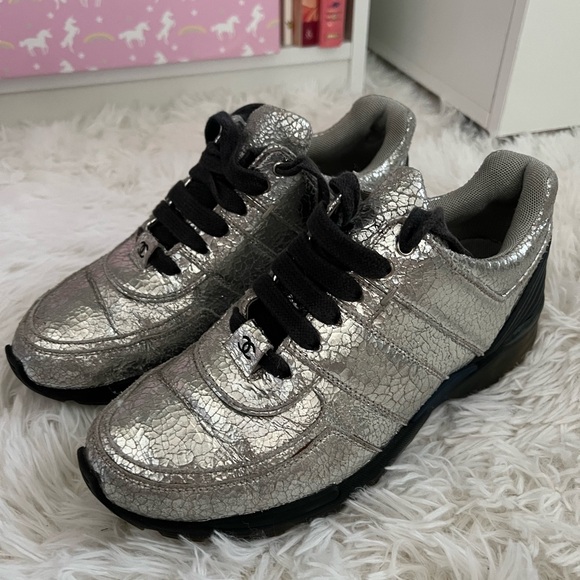 CHANEL Leather Silver Metallic Sneakers. 37 1/5 - Picture 5 of 8